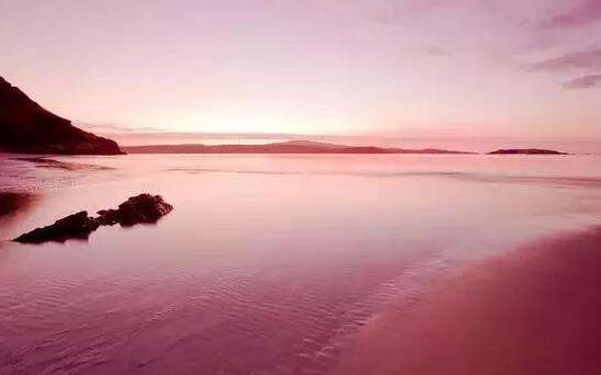 世界十大最浪漫的粉色沙滩，满满都是梦幻少女心
